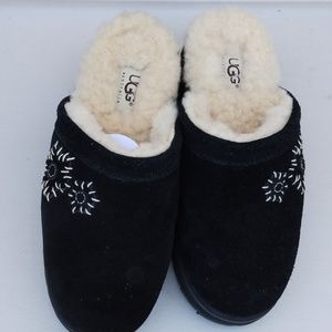 Ugg mules, new, no tags